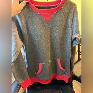 Women’s Burton crew neck sweatshirt.